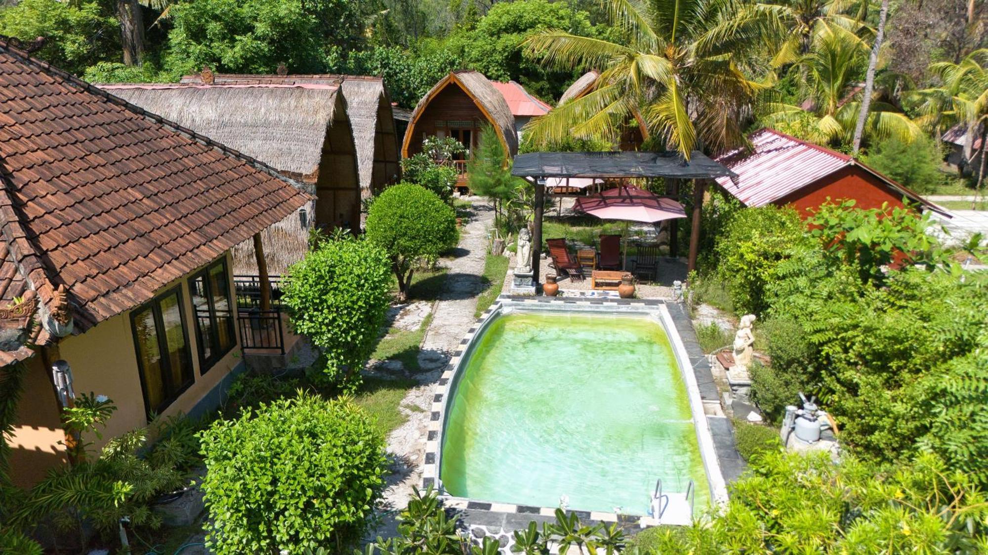 Bunga Bungalows Gili Meno Exterior foto