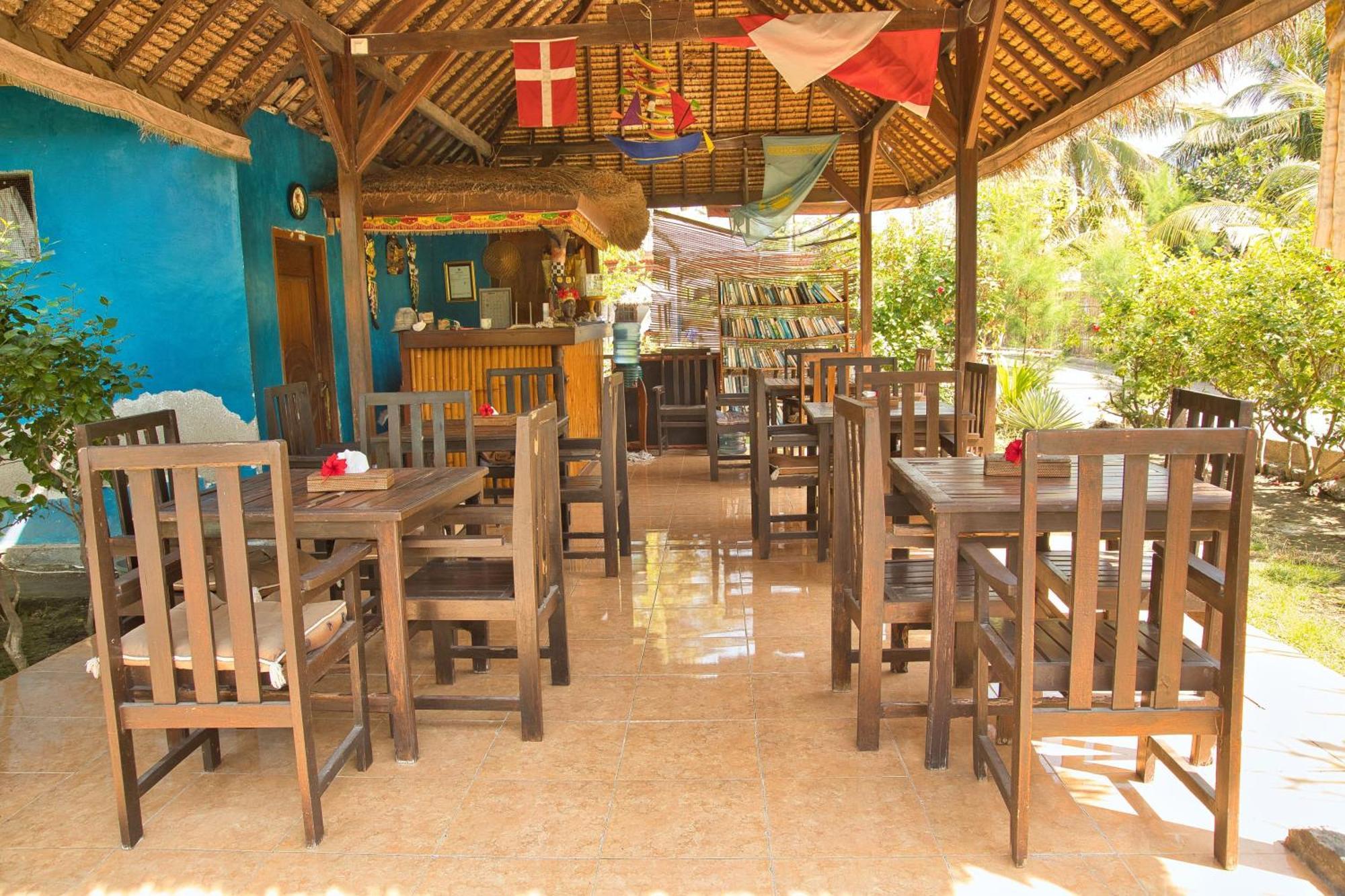 Bunga Bungalows Gili Meno Exterior foto