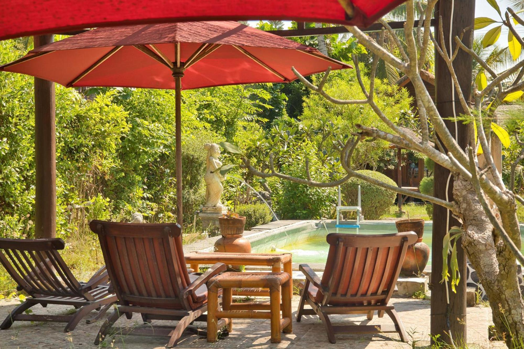 Bunga Bungalows Gili Meno Exterior foto